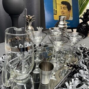 13-Piece Vintage Martini Gift Set
